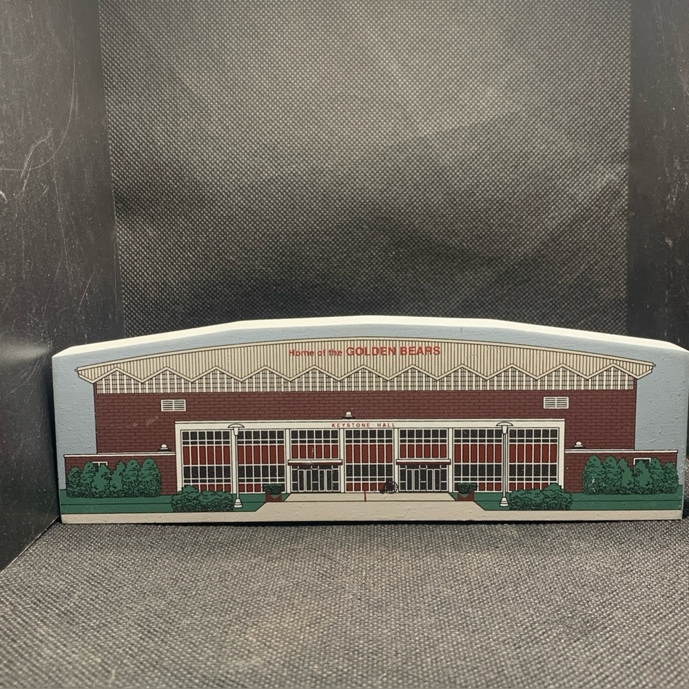 Vintage Cat's Meow Hometowne Collectibles Wood Keystone Hall Kutztown Uni PA